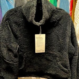 Brand new with tags lululemon scuba funnel oversized fleece black m/l